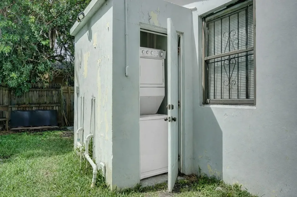 250 NW 83rd Street Miami FL 33150