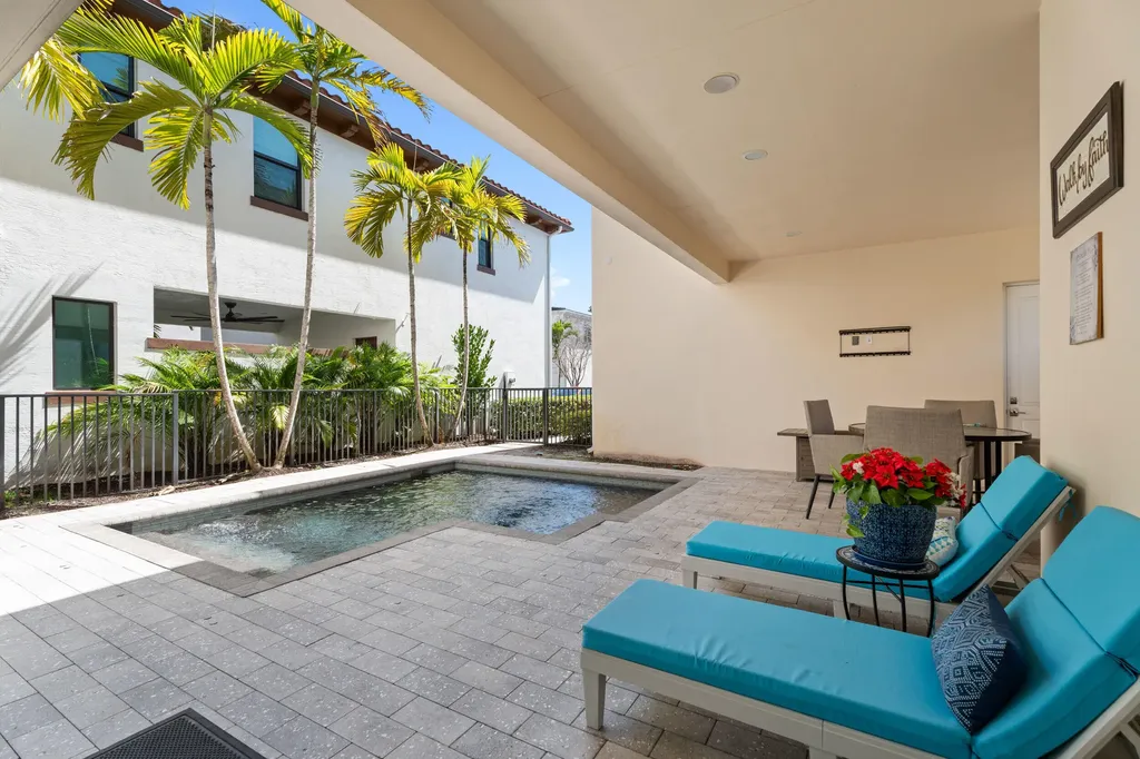 1030 Faulkner Terrace Palm Beach Gardens FL 33418