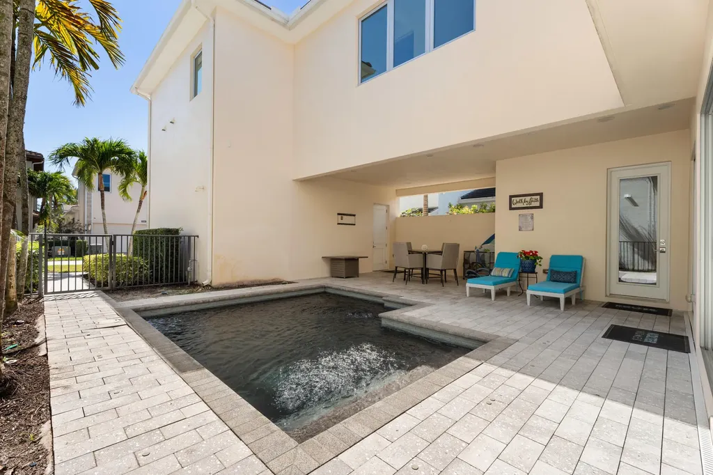1030 Faulkner Terrace Palm Beach Gardens FL 33418