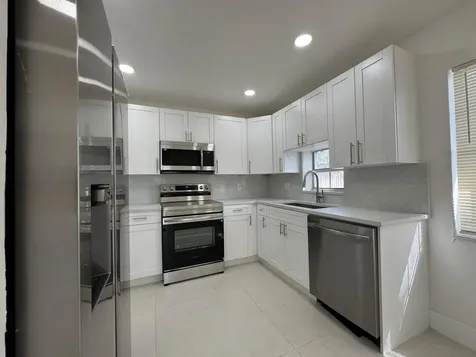 6610 Greene Street Hollywood FL 33024