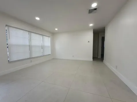 6610 Greene Street Hollywood FL 33024