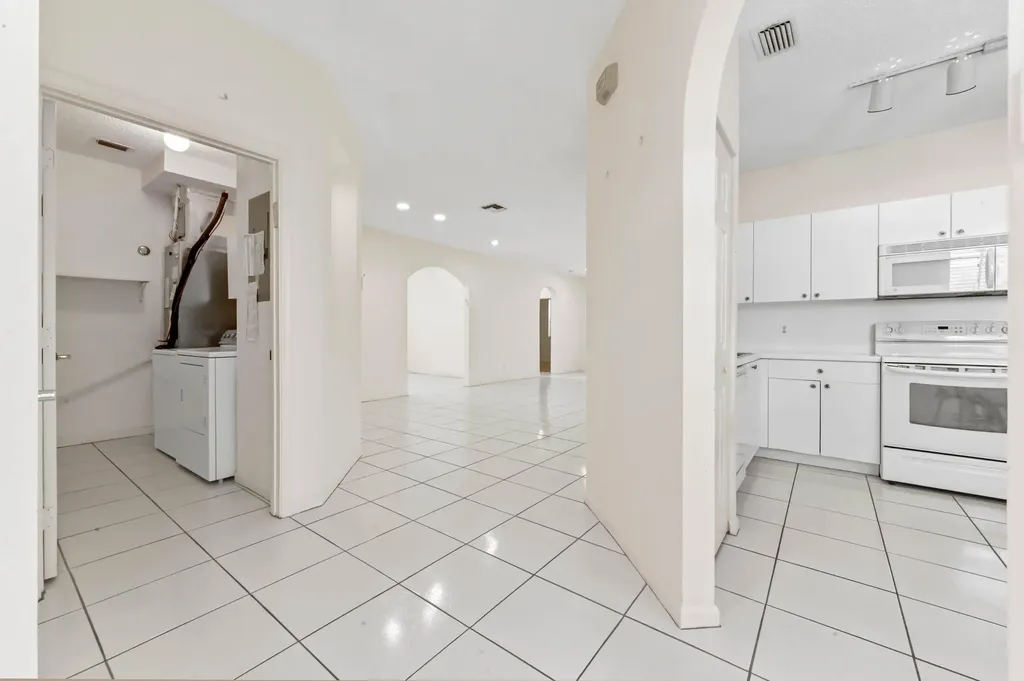 7874 Laina Lane Boynton Beach FL 33437