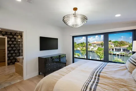 3001 NE 52nd Street Lighthouse Point FL 33064