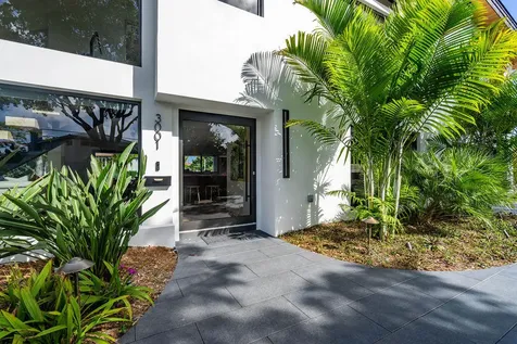 3001 NE 52nd Street Lighthouse Point FL 33064