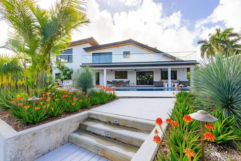 3001 NE 52nd Street Lighthouse Point FL 33064