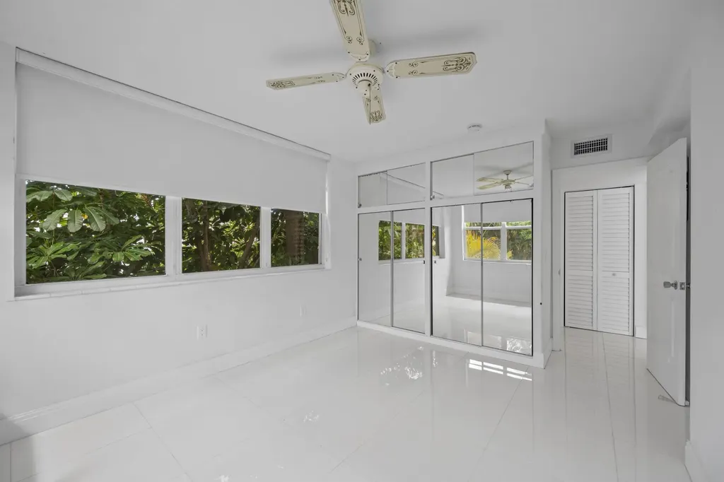 401 Peruvian Avenue Palm Beach FL 33480