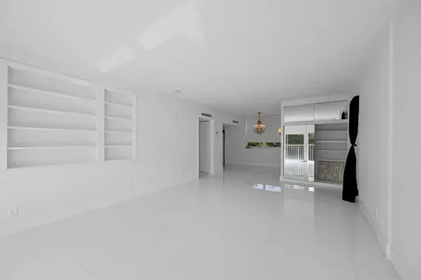 401 Peruvian Avenue Palm Beach FL 33480