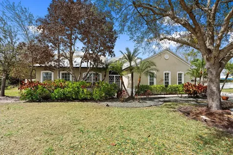 2704 Serenity Circle N Fort Pierce FL 34981