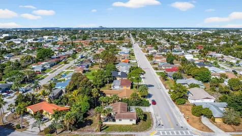 371 W 34th Street Riviera Beach FL 33404