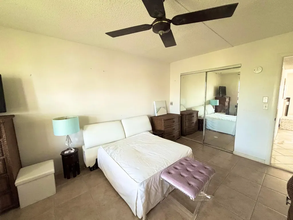 4015 Oakridge A Deerfield Beach FL 33442