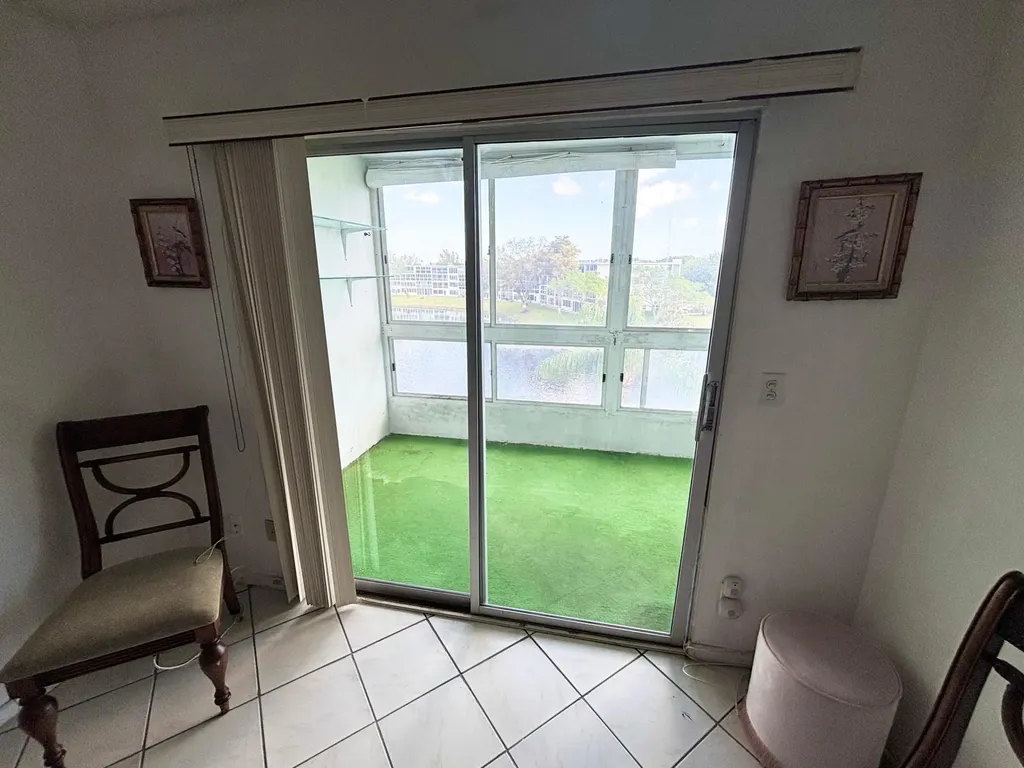 4015 Oakridge A Deerfield Beach FL 33442