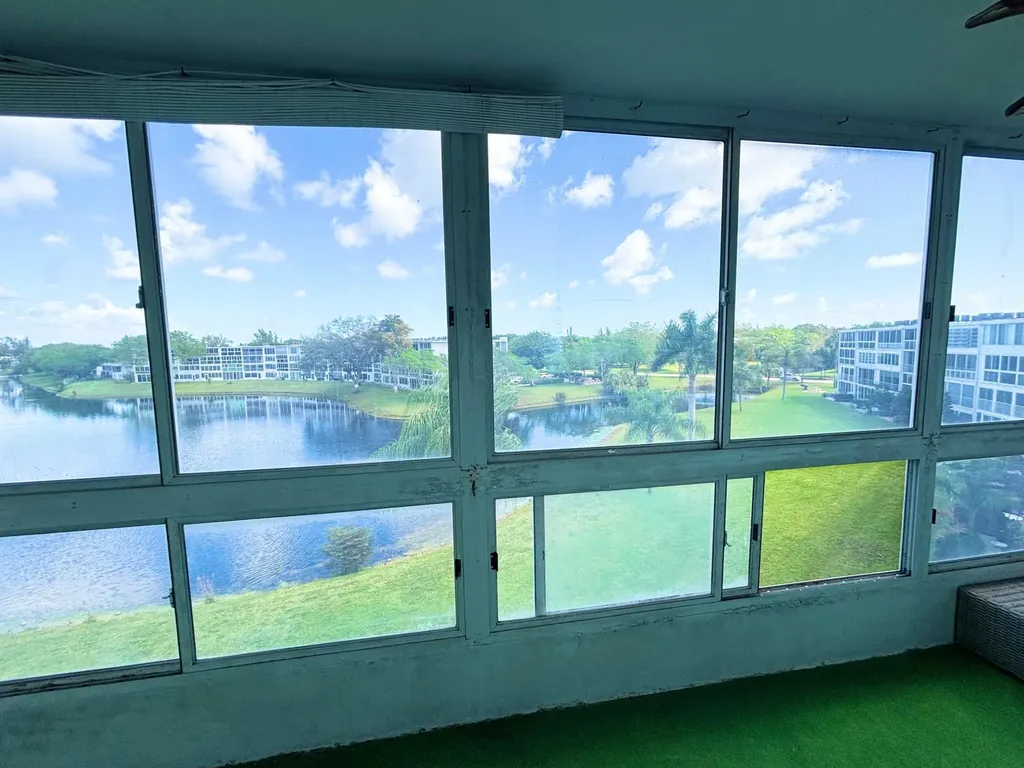 4015 Oakridge A Deerfield Beach FL 33442