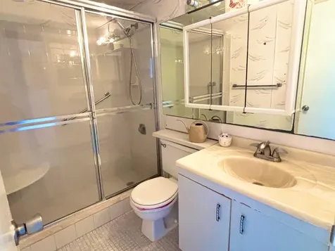 4015 Oakridge A Deerfield Beach FL 33442