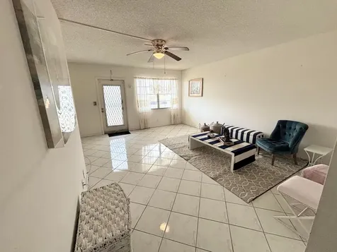 4015 Oakridge A Deerfield Beach FL 33442