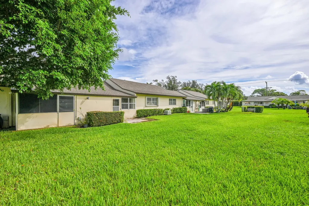 4796 Cresthaven Boulevard West Palm Beach FL 33415