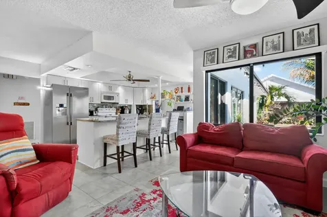 3876 NW 8th Street Delray Beach FL 33445