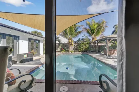 3876 NW 8th Street Delray Beach FL 33445