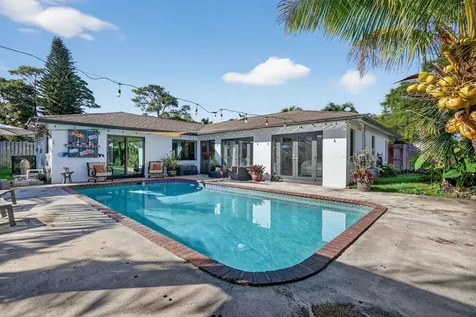 3876 NW 8th Street Delray Beach FL 33445