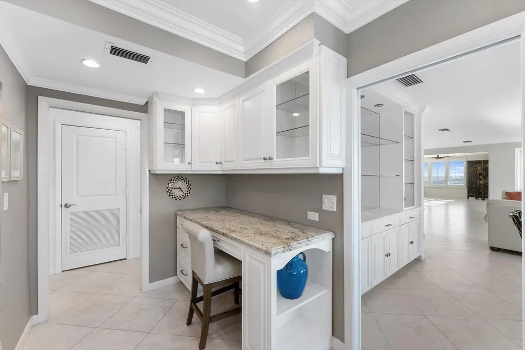 50 East Road Delray Beach FL 33483