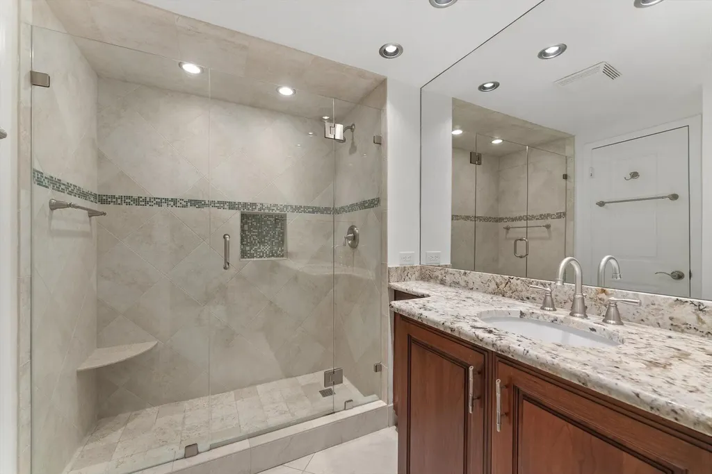 50 East Road Delray Beach FL 33483