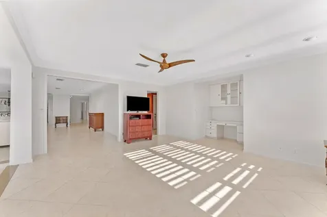 50 East Road Delray Beach FL 33483