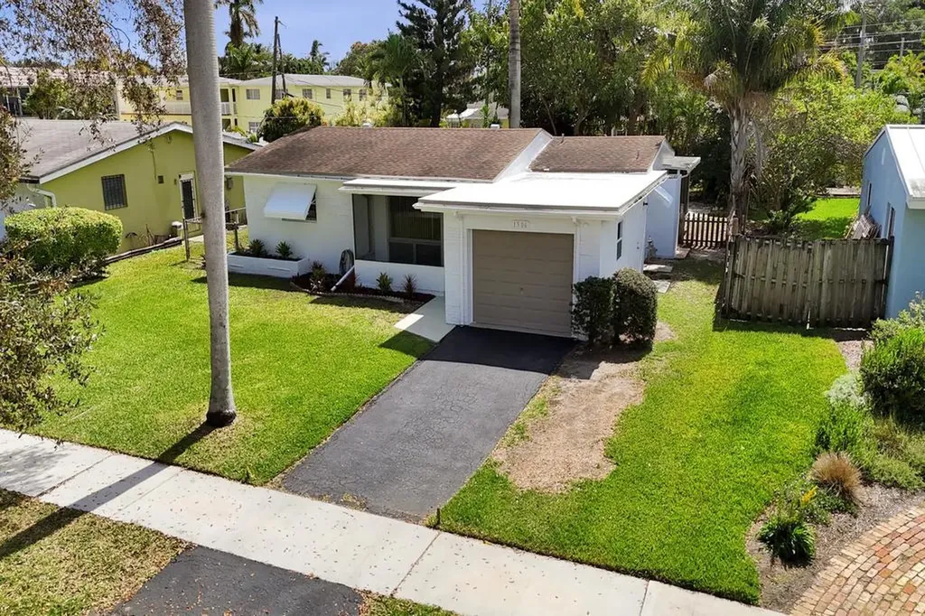 1506 Cleveland Street Hollywood FL 33020