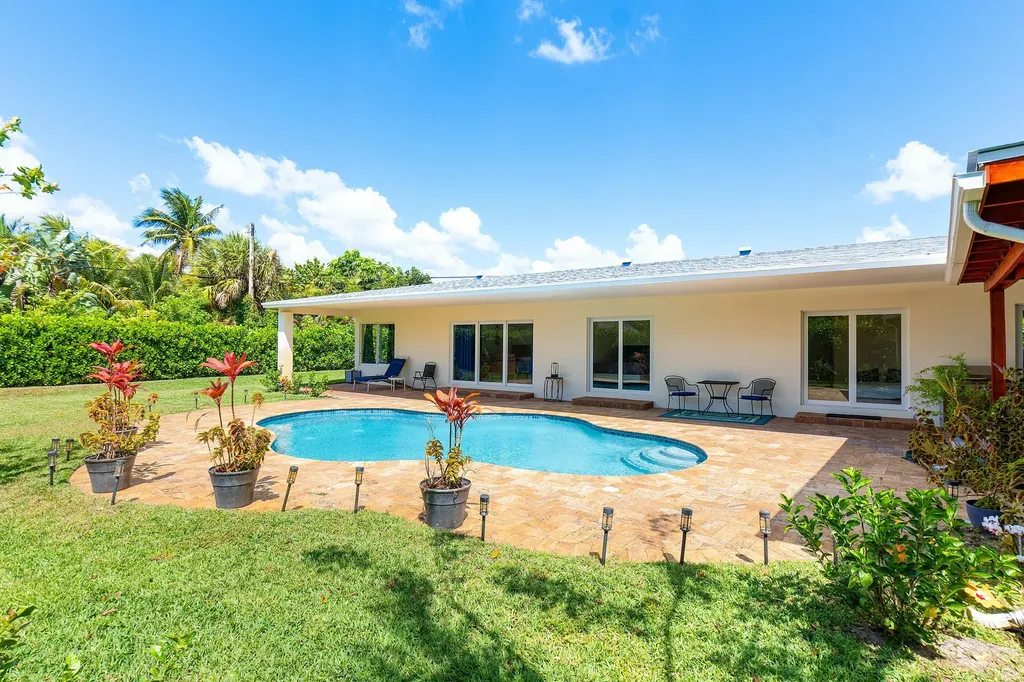 1650 NE 3rd Avenue Delray Beach FL 33444