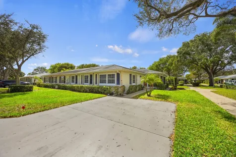 10137 S 40th Way Boynton Beach FL 33436