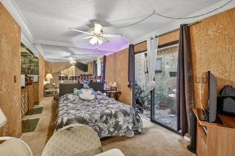 8957 NW 44th Court Sunrise FL 33351