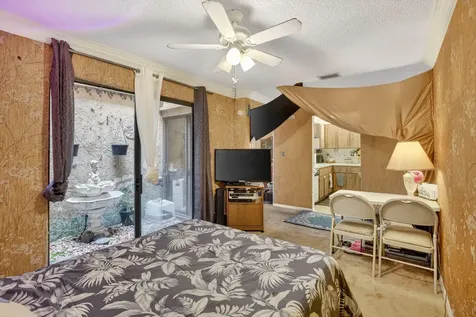 8957 NW 44th Court Sunrise FL 33351