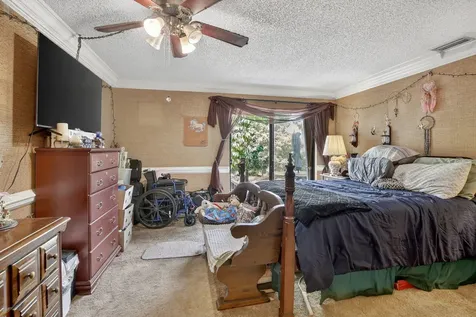 8957 NW 44th Court Sunrise FL 33351