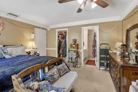 8957 NW 44th Court Sunrise FL 33351