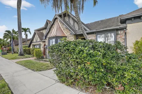 8957 NW 44th Court Sunrise FL 33351