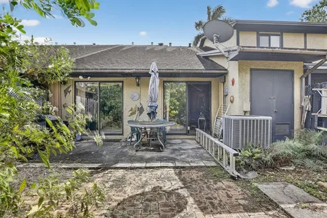 8957 NW 44th Court Sunrise FL 33351