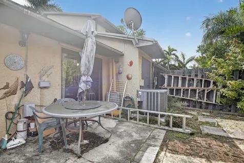 8957 NW 44th Court Sunrise FL 33351