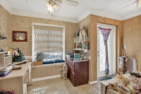 8957 NW 44th Court Sunrise FL 33351