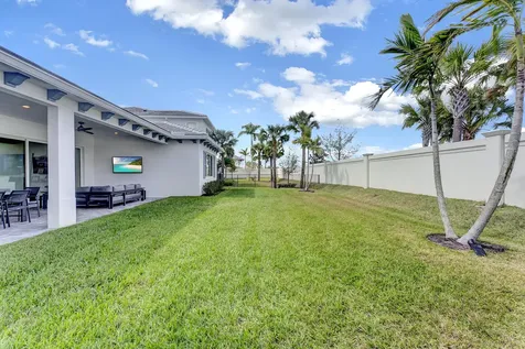 12104 Waterstone Circle Palm Beach Gardens FL 33412
