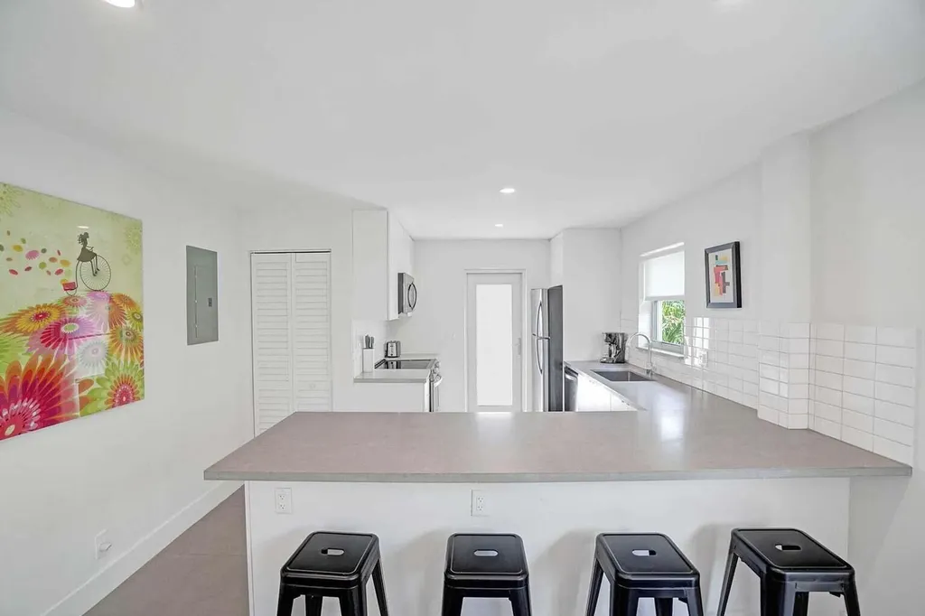 625 NE 13th Avenue Fort Lauderdale FL 33304