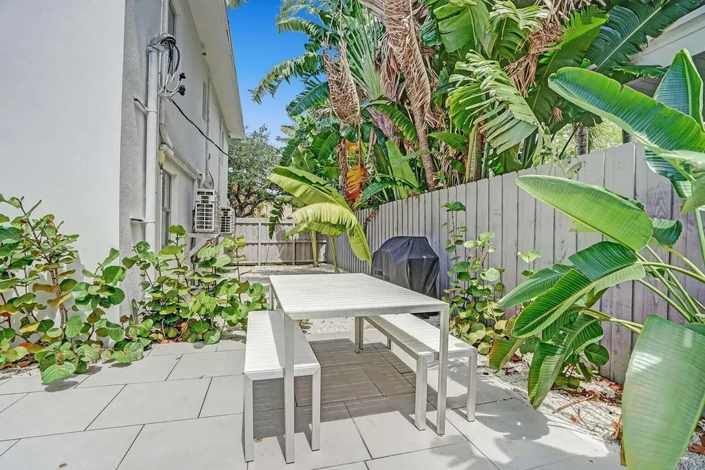 625 NE 13th Avenue Fort Lauderdale FL 33304