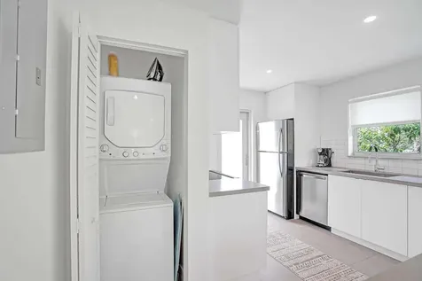 625 NE 13th Avenue Fort Lauderdale FL 33304