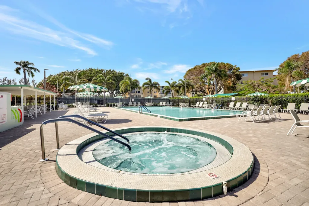 330 NE 26th Avenue Boynton Beach FL 33435