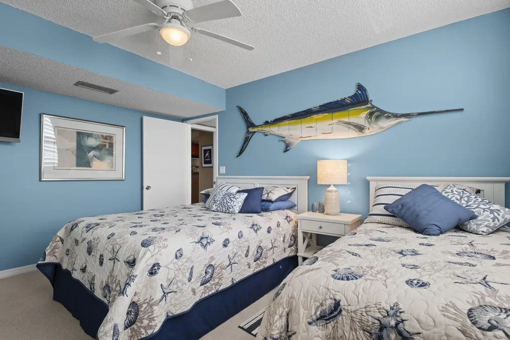 3520 Oaks Way Pompano Beach FL 33069