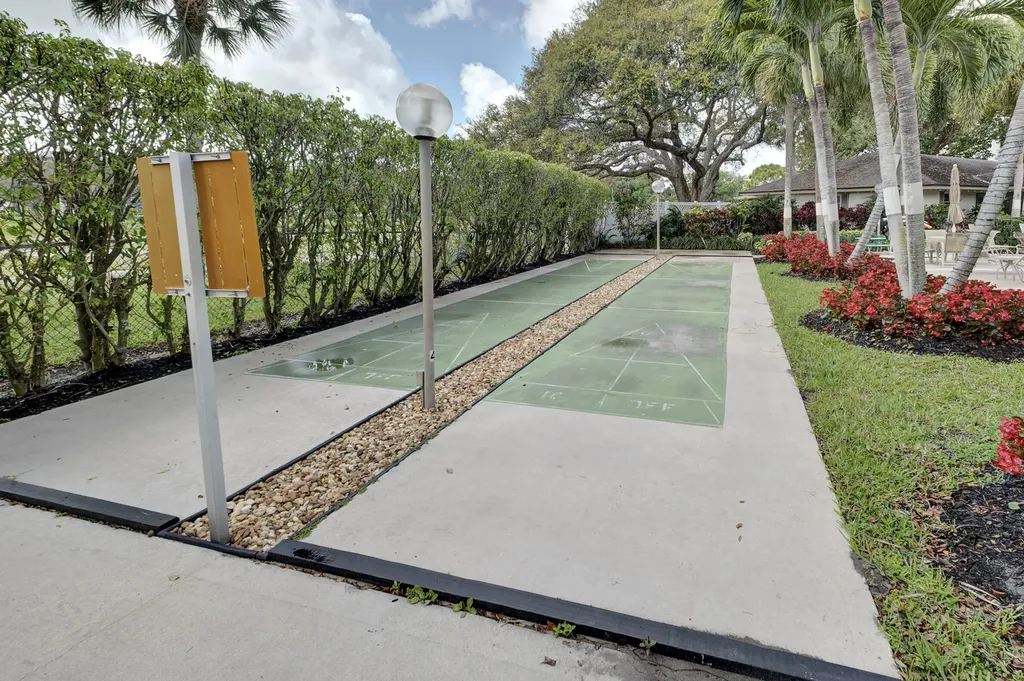 3520 Oaks Way Pompano Beach FL 33069