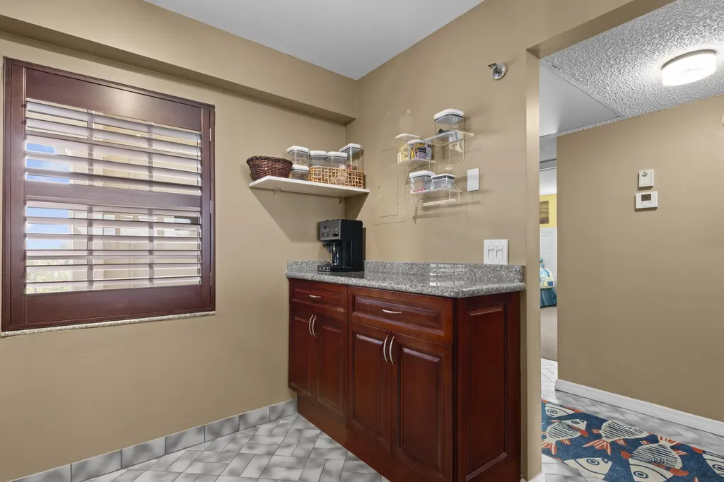 3520 Oaks Way Pompano Beach FL 33069