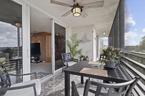 3520 Oaks Way Pompano Beach FL 33069