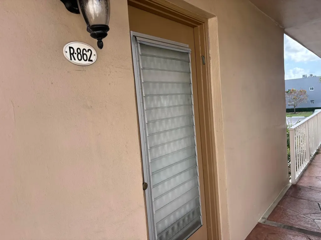 862 Normandy R Trail Delray Beach FL 33484
