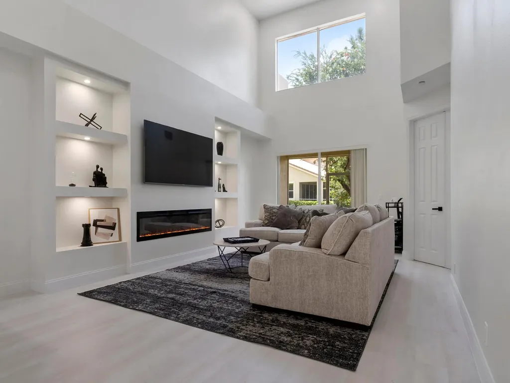 9011 Sand Shot Way Port St Lucie FL 34986
