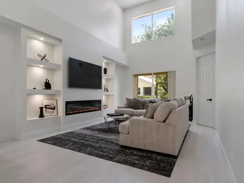 9011 Sand Shot Way Port St Lucie FL 34986