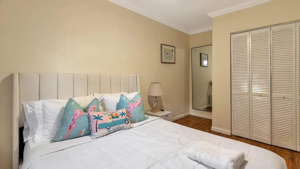 802 N J Street Lake Worth Beach FL 33460