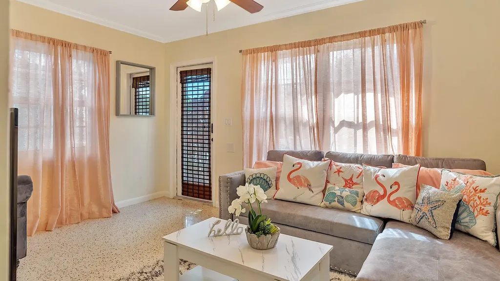 802 N J Street Lake Worth Beach FL 33460